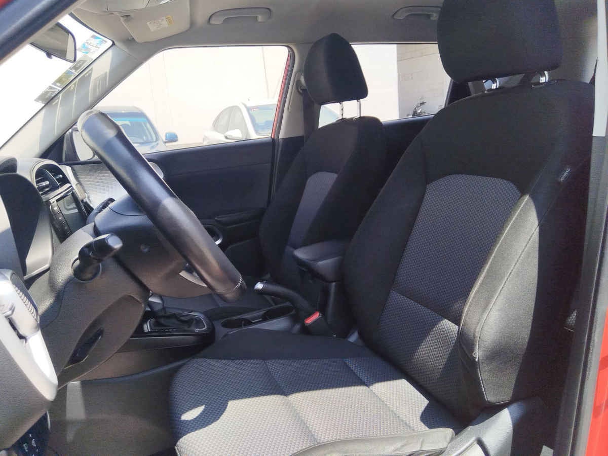 2022 Kia Soul 5p LX 1.6 L 121 HP TA6 A/AC RA-16"