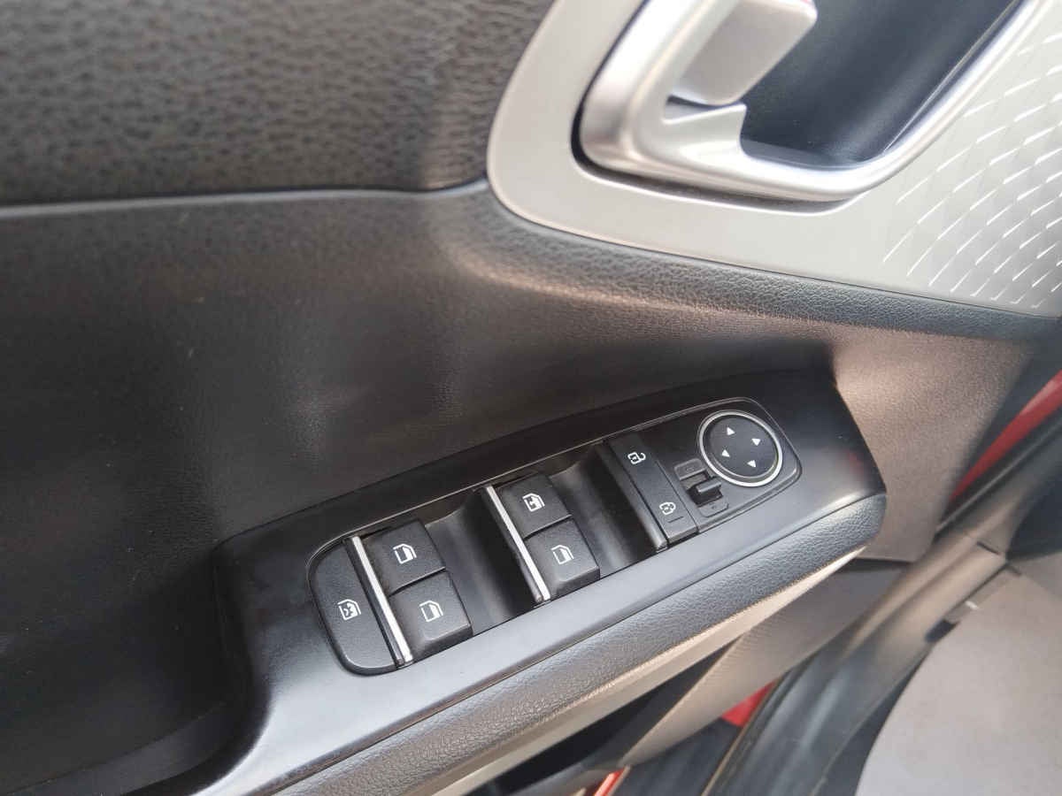 2022 Kia Soul 5p LX 1.6 L 121 HP TA6 A/AC RA-16"
