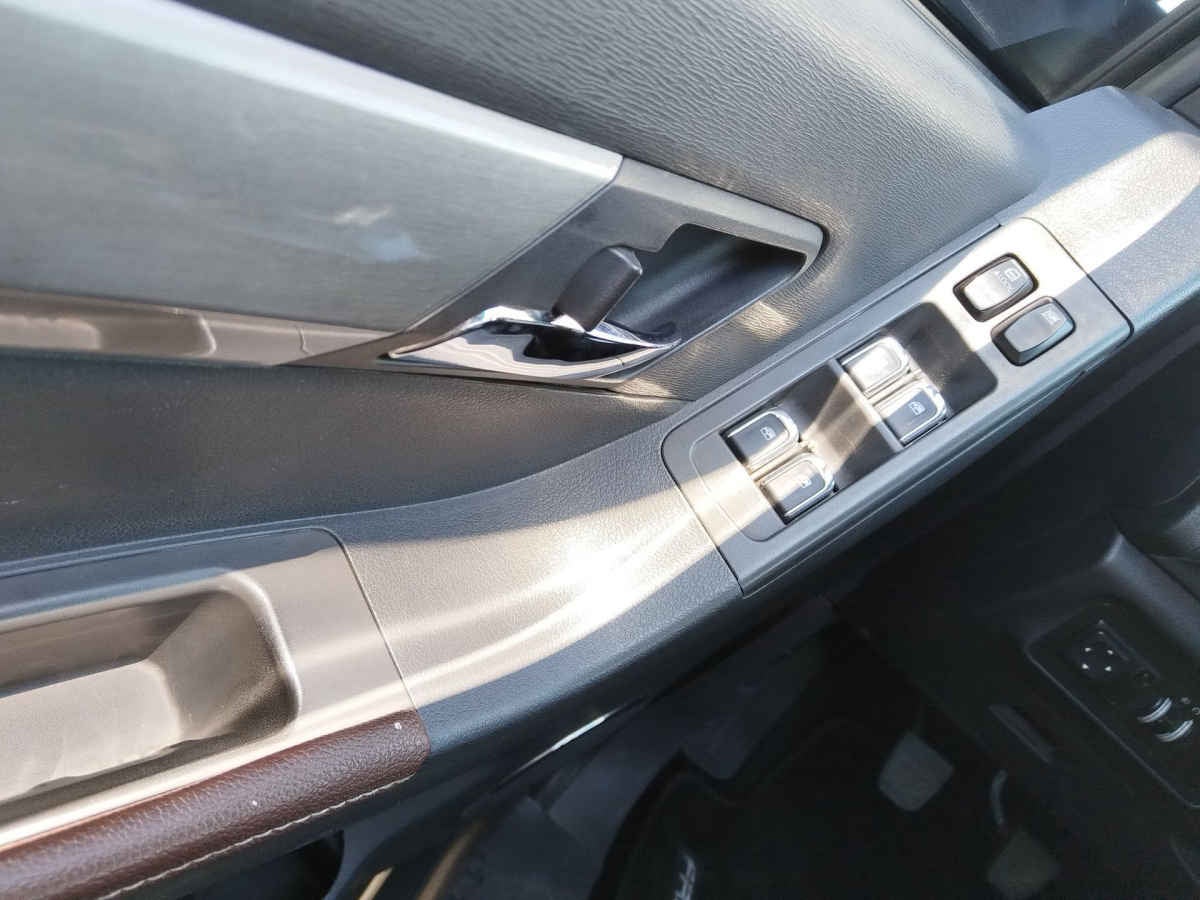 2023 JAC Frison 4p T8 Doble Cabina L4/2.0/T Man