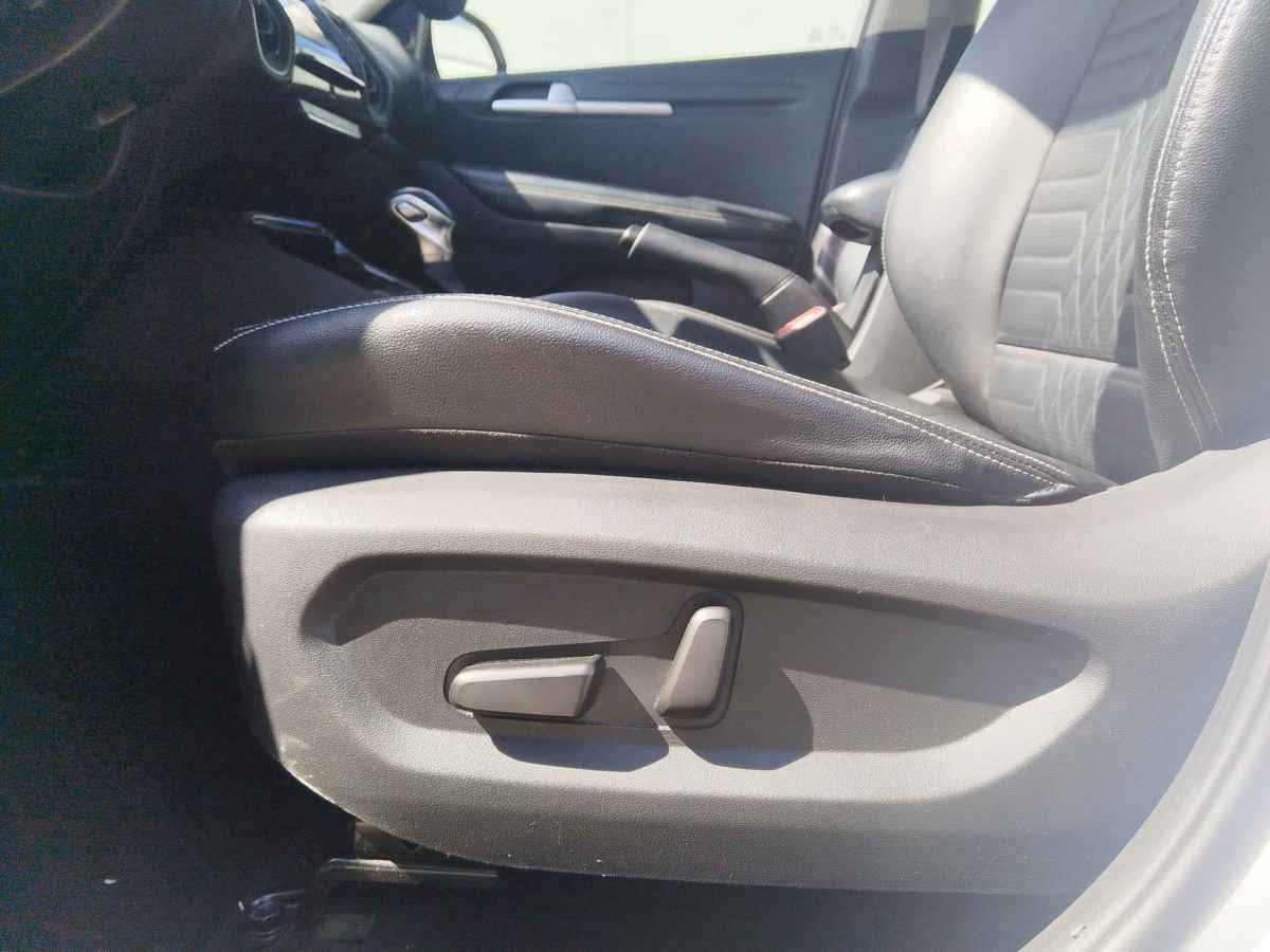 2024 Kia Sonet 5p SX L4/1.5 Aut