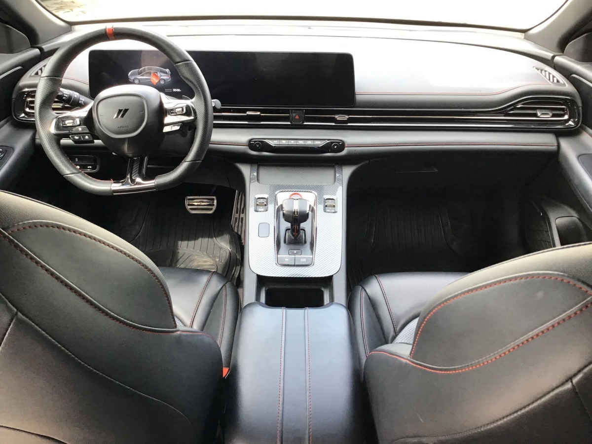 2025 Dodge Attitude 4p Sport L4/1.5 Aut