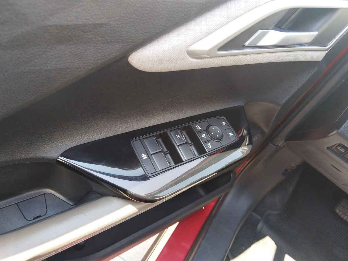 2025 Mitsubishi Outlander 5p SE Plus PHEV L4/2.4 Aut