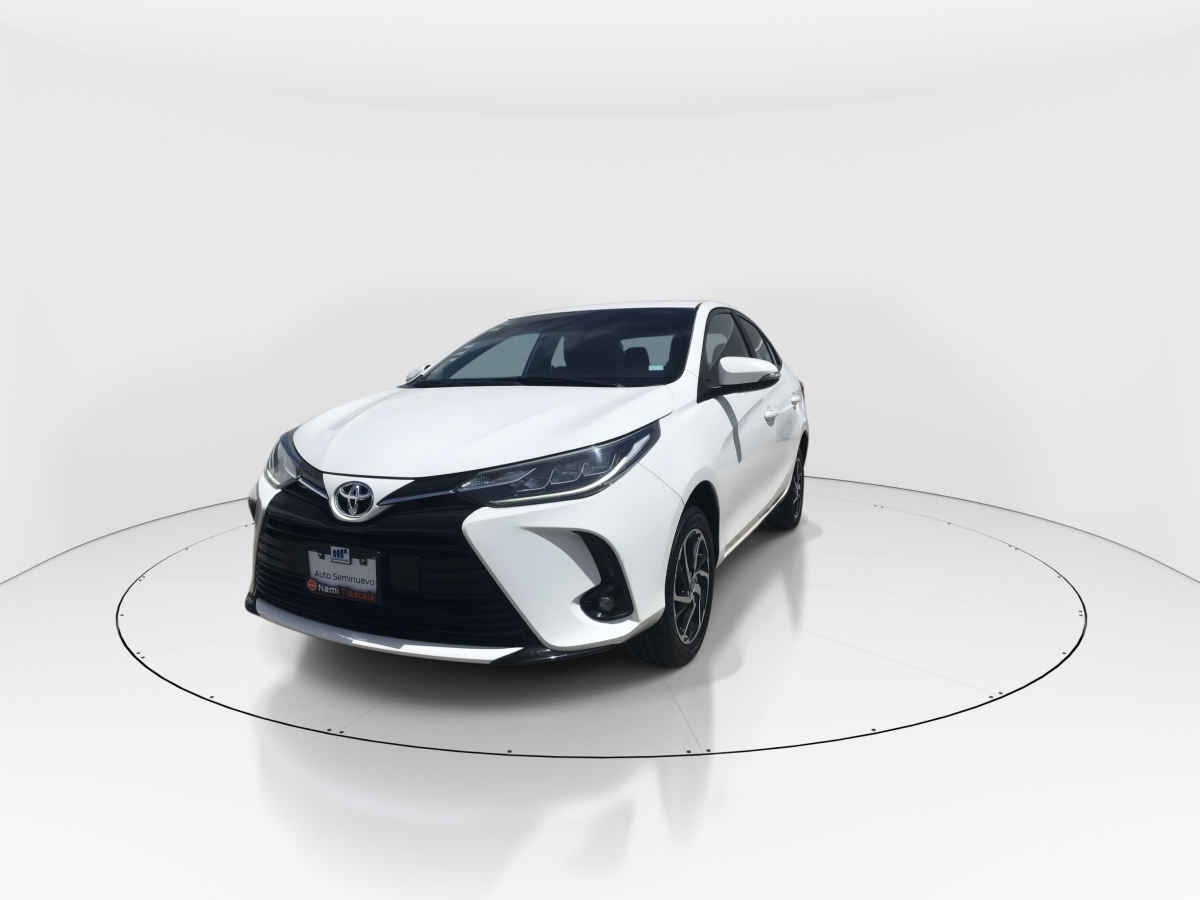 2021 Toyota Yaris 4p Sedán S L4/1.5 Man
