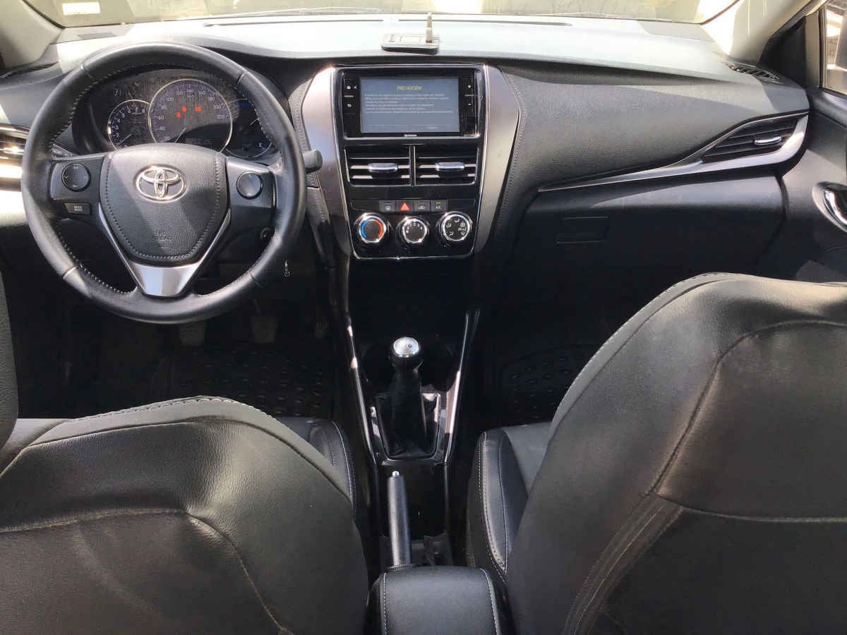 2021 Toyota Yaris 4p Sedán S L4/1.5 Man